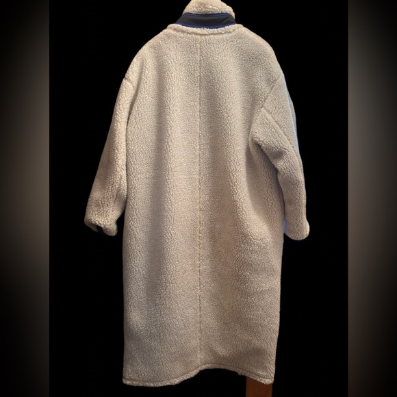 Reversible Black and Sherpa Winter Jacket - Picture 2 of 10